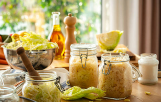 Essential Fermentation Fermented sauerkraut