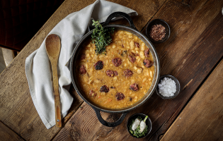 Cassoulet Cast iron white beans with meat